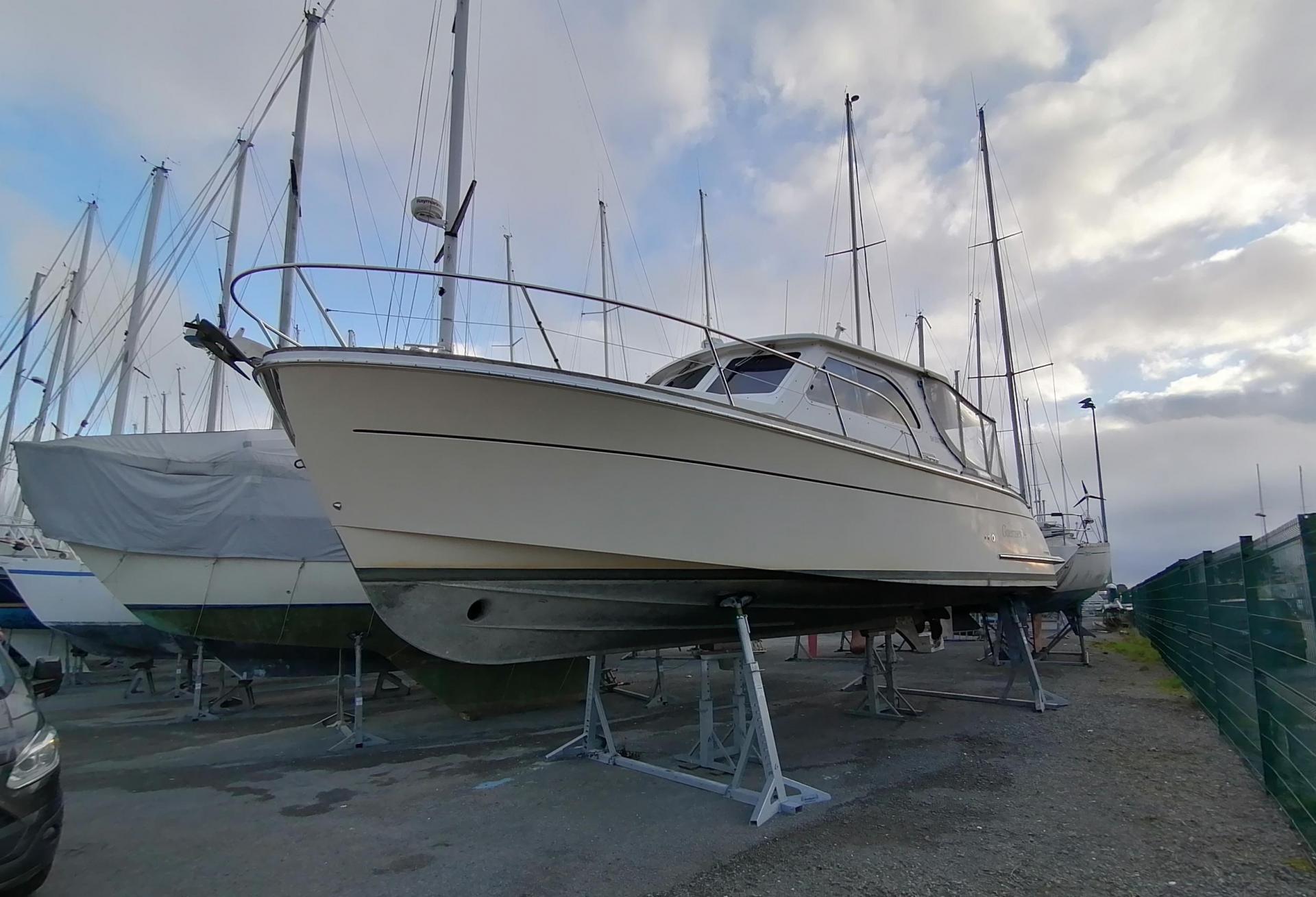 Bateau moteur ARVOR GUERNESEY 34 2010 exterieur 7