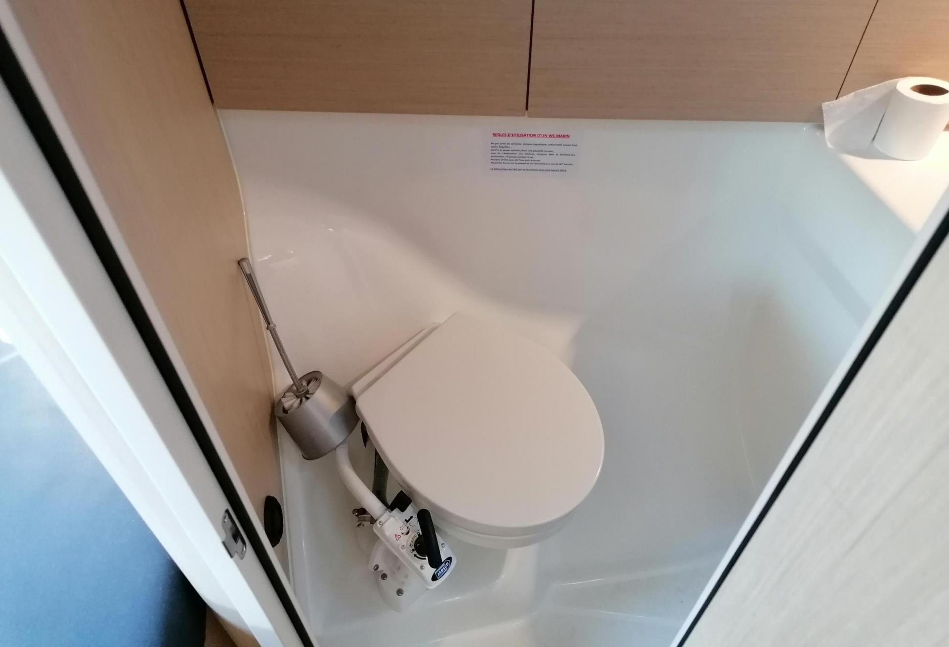 Voilier BENETEAU OCEANIS 40.1 2021 interieur 20