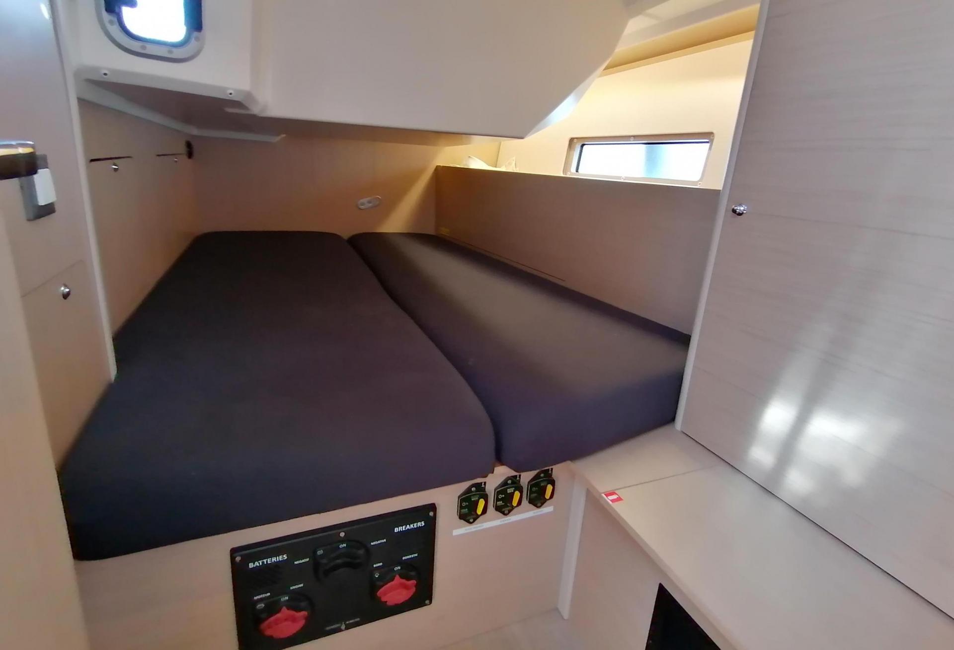Voilier BENETEAU OCEANIS 40.1 2021 interieur 26