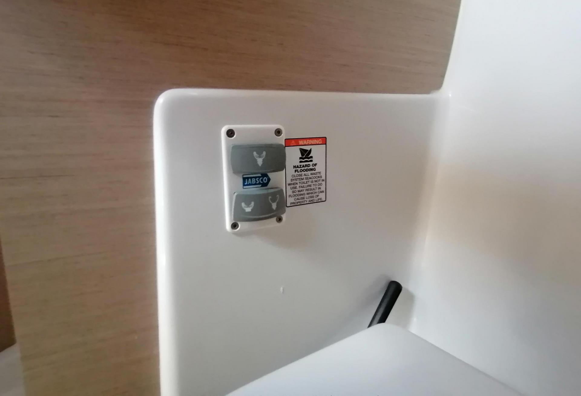 Voilier BENETEAU OCEANIS 40.1 2021 interieur 35