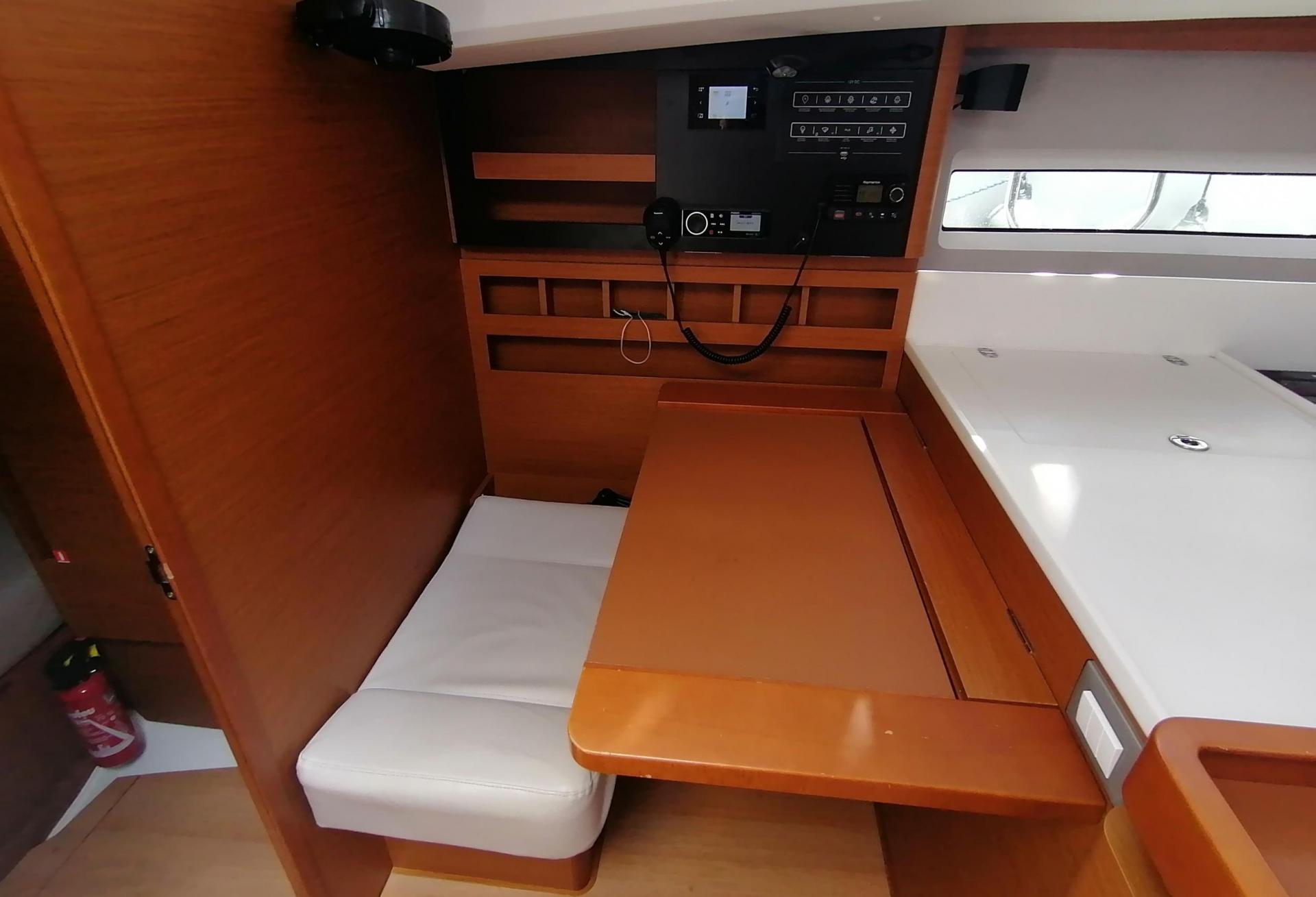 Voilier JEANNEAU - SUN ODYSSEY 440 2020 interieur 2