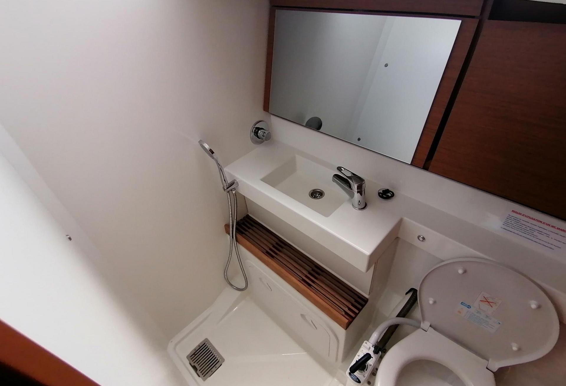 Voilier JEANNEAU - SUN ODYSSEY 440 2020 interieur 37