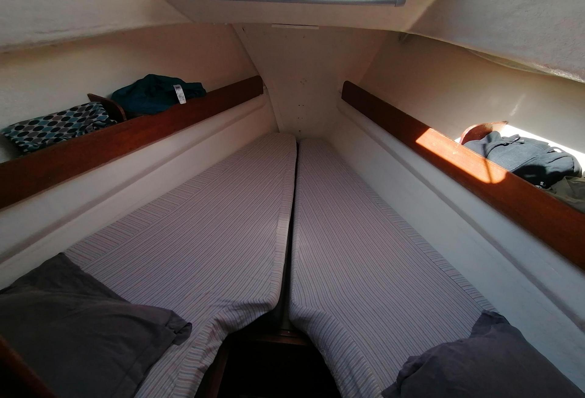 Voilier Westerly Tempest 31 - Biquille 1993 interieur 10