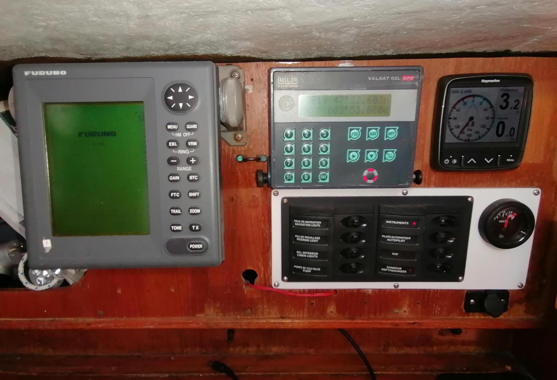 Voilier Westerly Tempest 31 - Biquille 1993 interieur 12