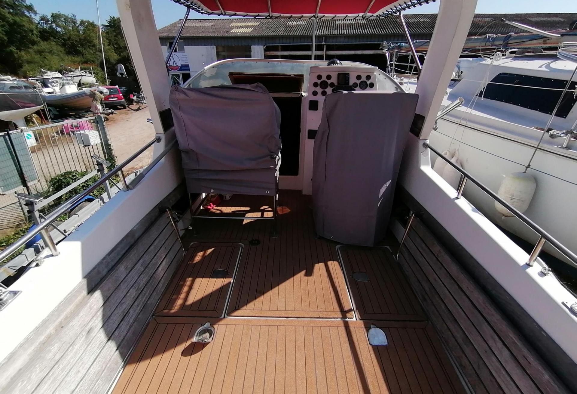 Bateau moteur Rocca Energy  1990 exterieur 5