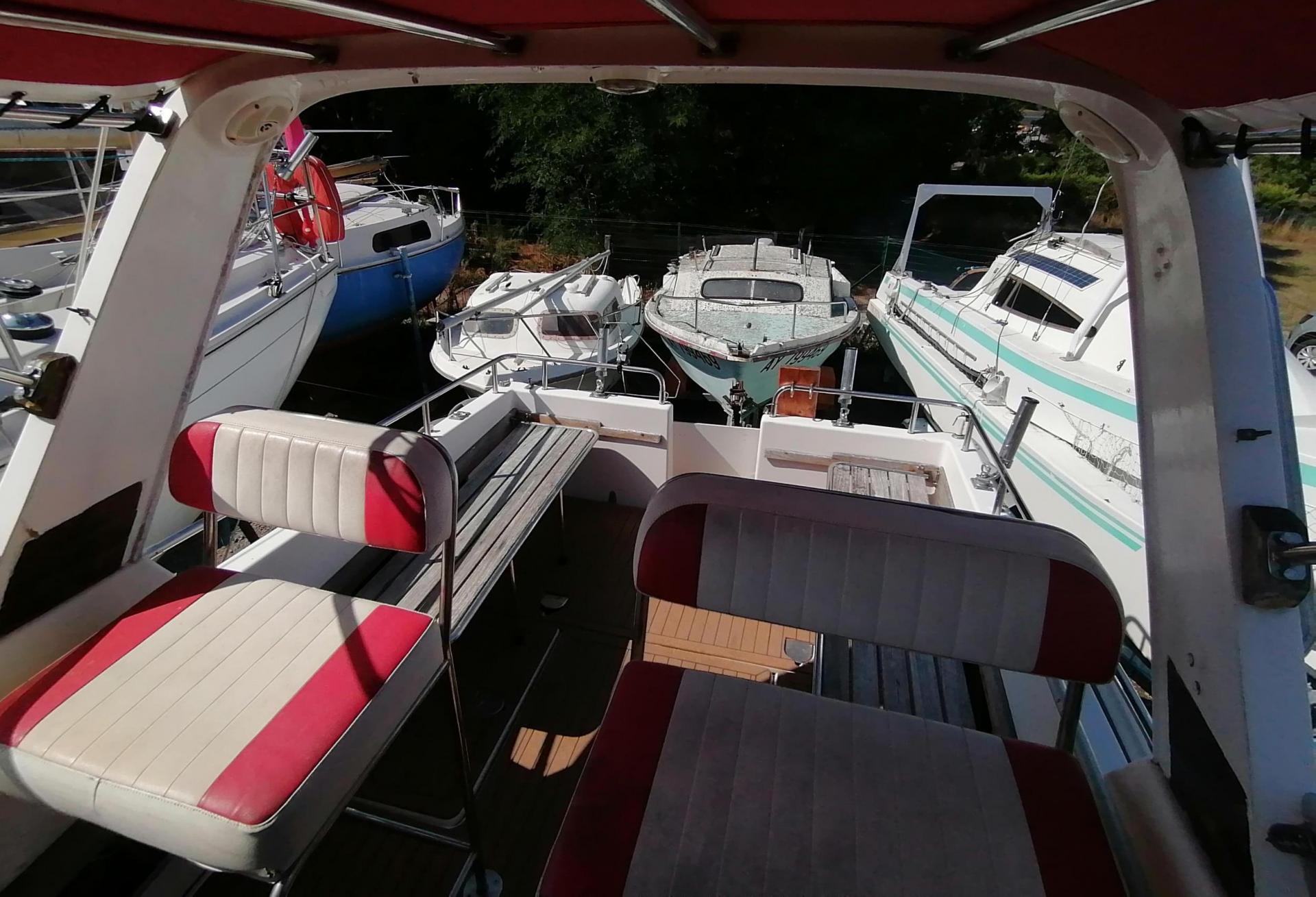 Bateau moteur Rocca Energy  1990 exterieur 12
