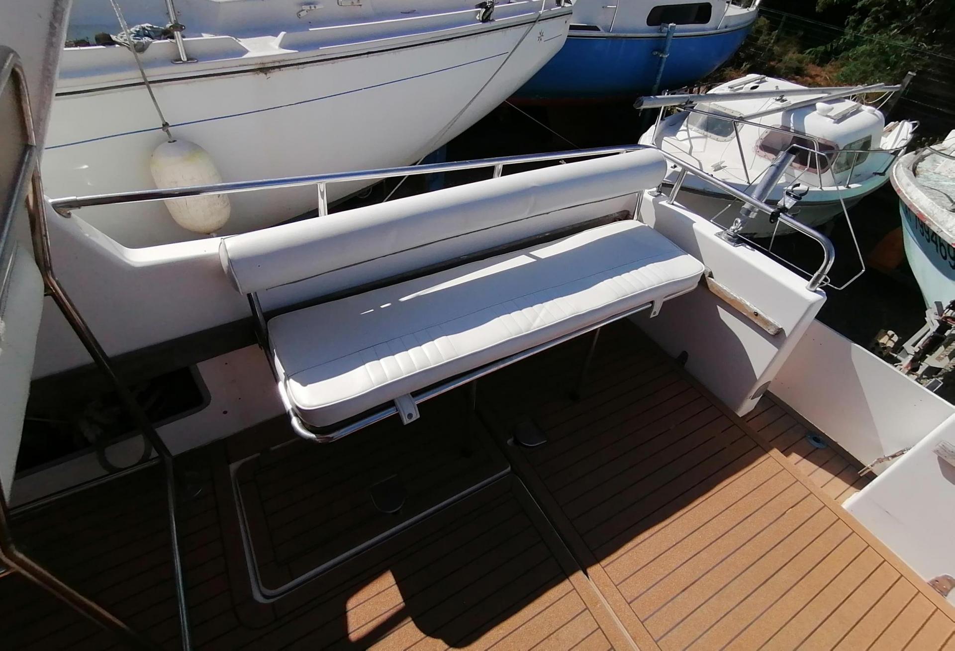 Bateau moteur Rocca Energy  1990 exterieur 20
