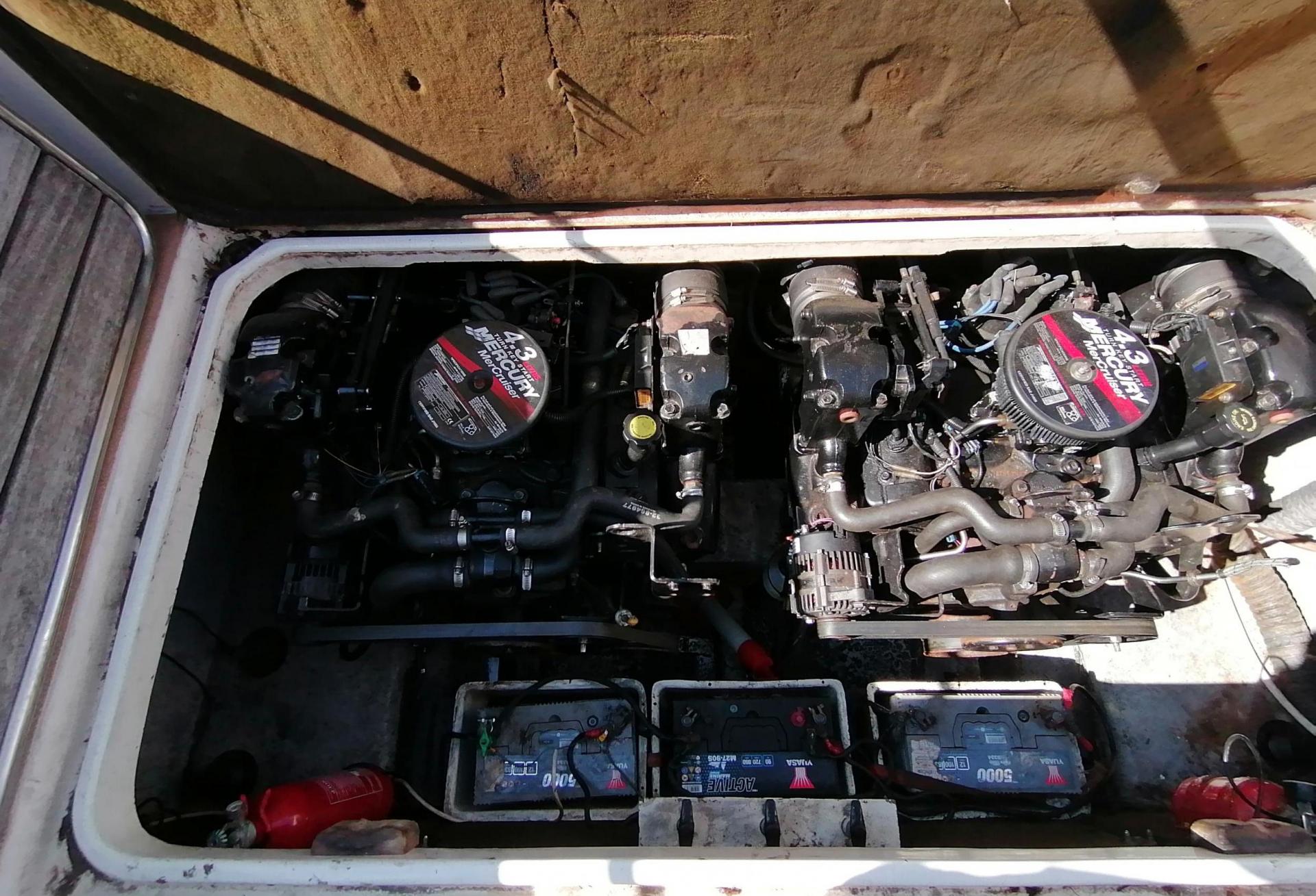 Bateau moteur Rocca Energy  1990 exterieur 24