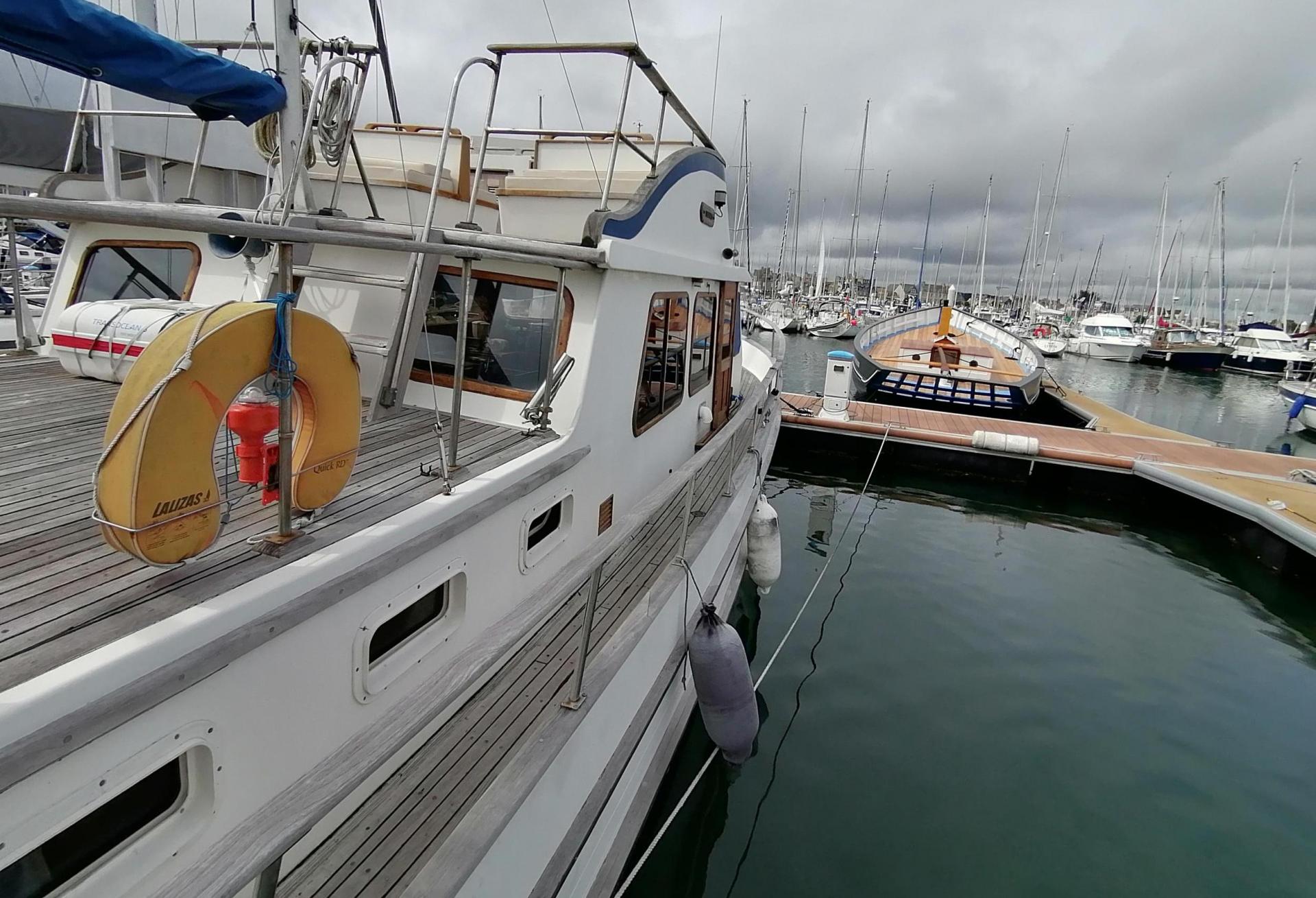 Bateau moteur TRAWLER EUROBANKER 414 1981 exterieur 15