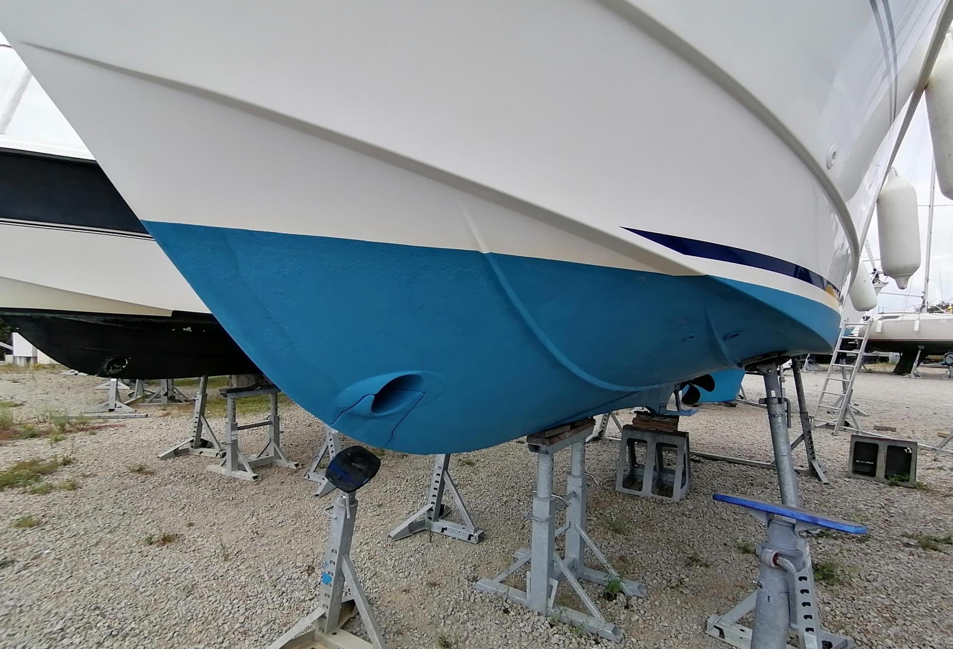 Bateau moteur Beneteau - Antares 8 IB 2009 exterieur 9