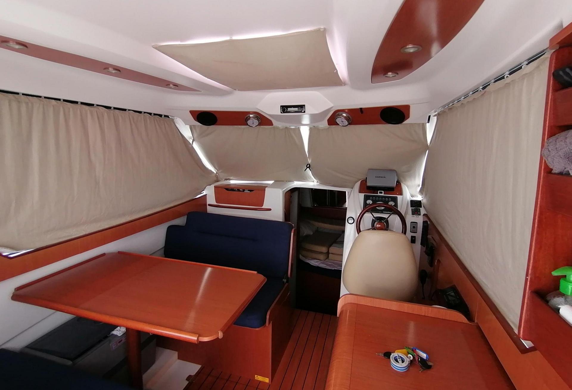 Bateau moteur Beneteau - Antares 8 IB 2009 interieur 27
