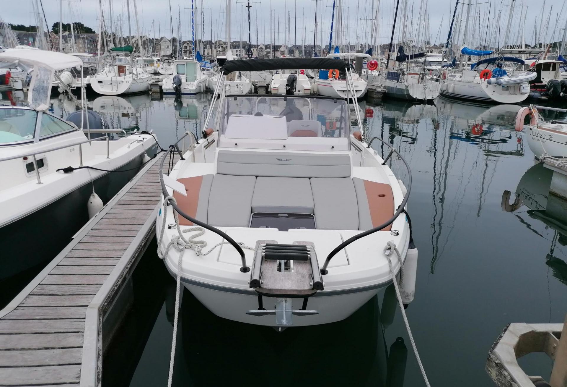Bateau moteur Flyer 7 SUNDECK 2020 exterieur 2