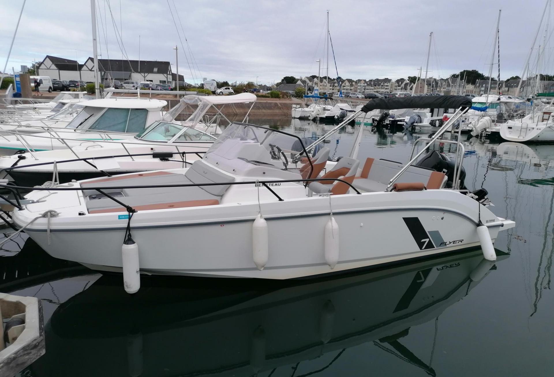 Bateau moteur Flyer 7 SUNDECK 2020 exterieur 3