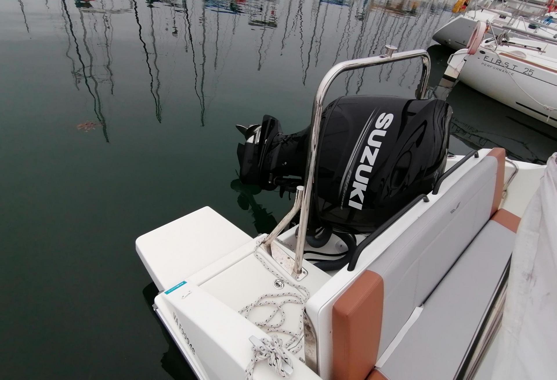 Bateau moteur Flyer 7 SUNDECK 2020 exterieur 8