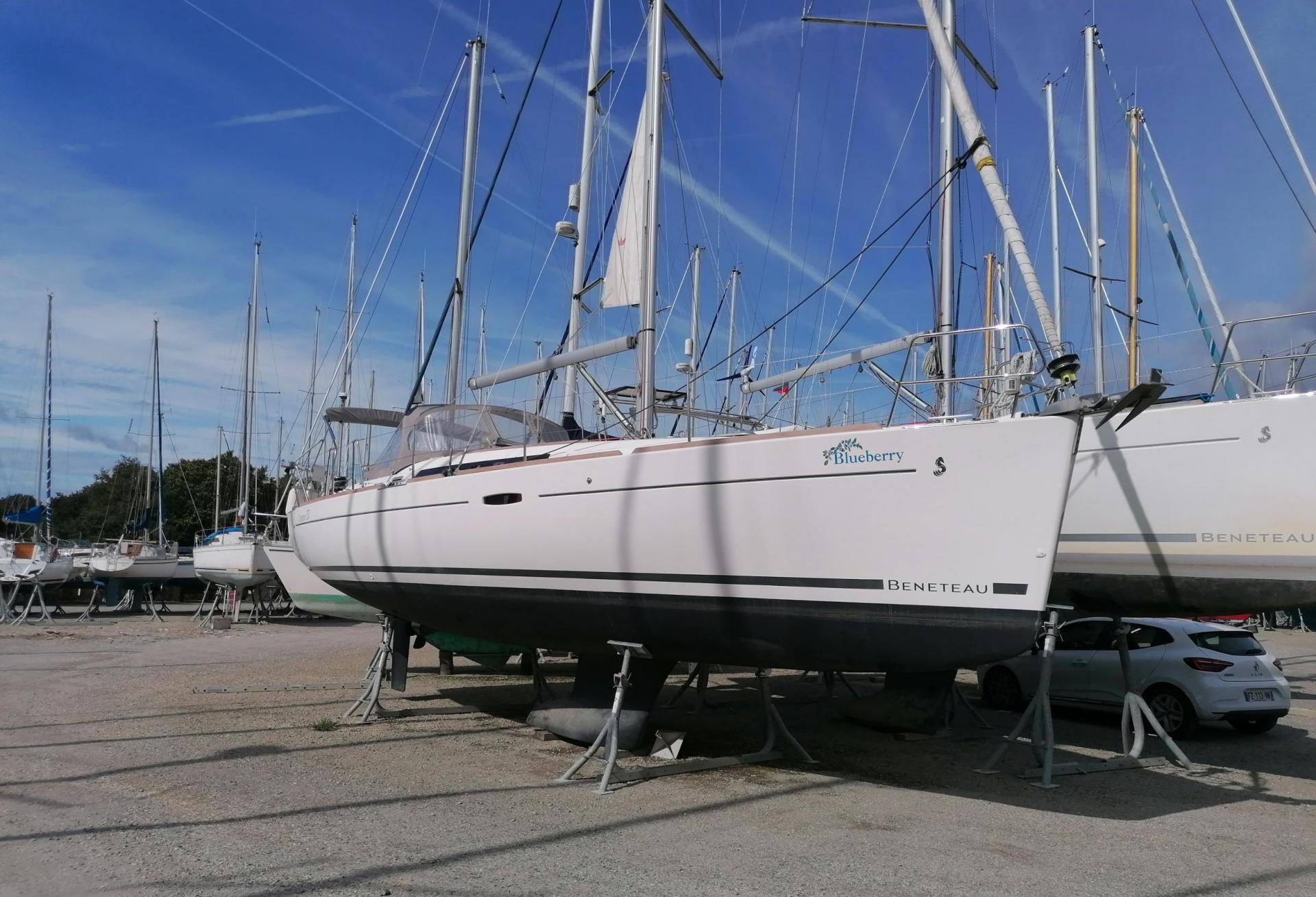 Voilier BENETEAU OCEANIS 37 2013 exterieur 1