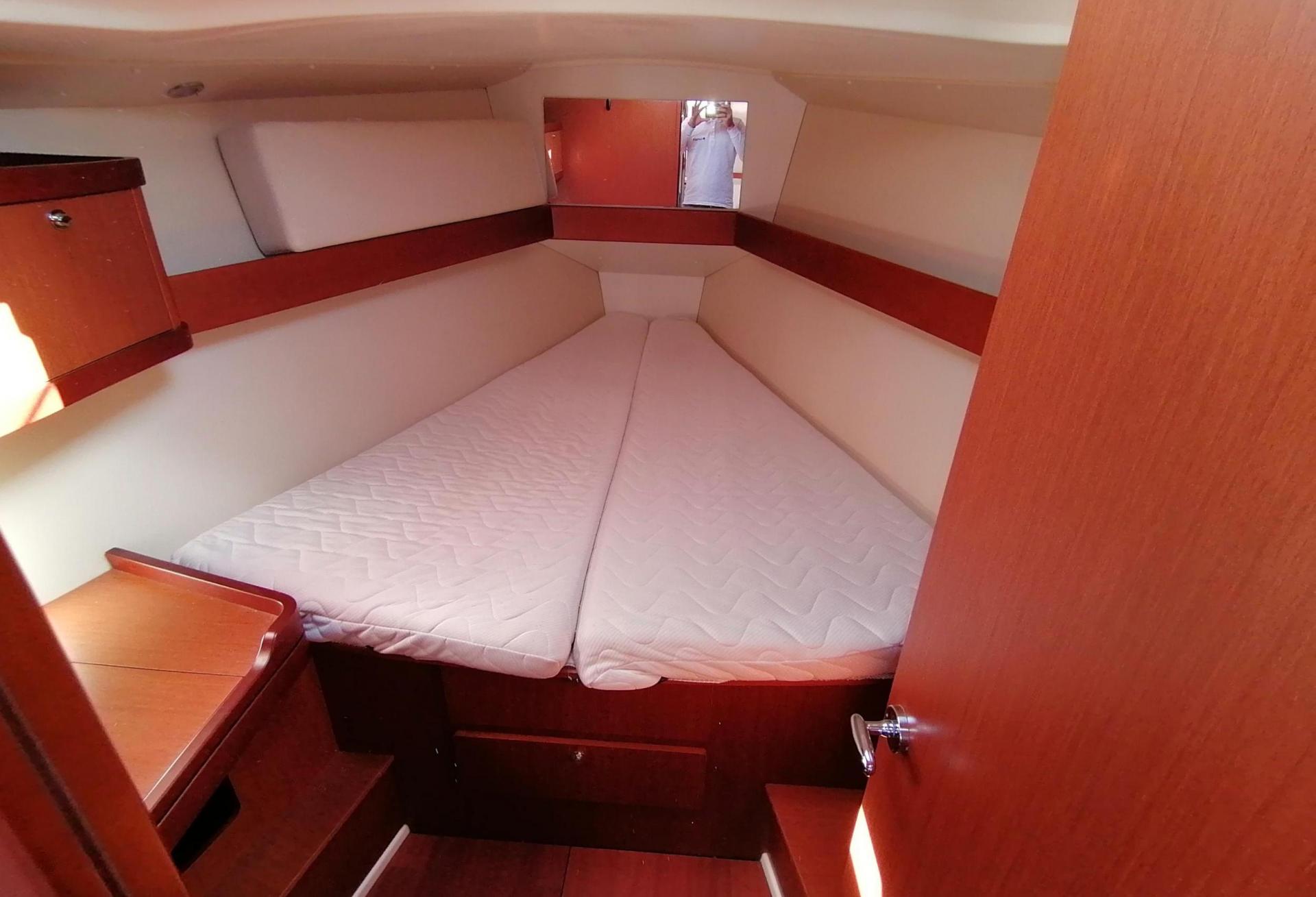 Voilier BENETEAU OCEANIS 37 2013 interieur 16