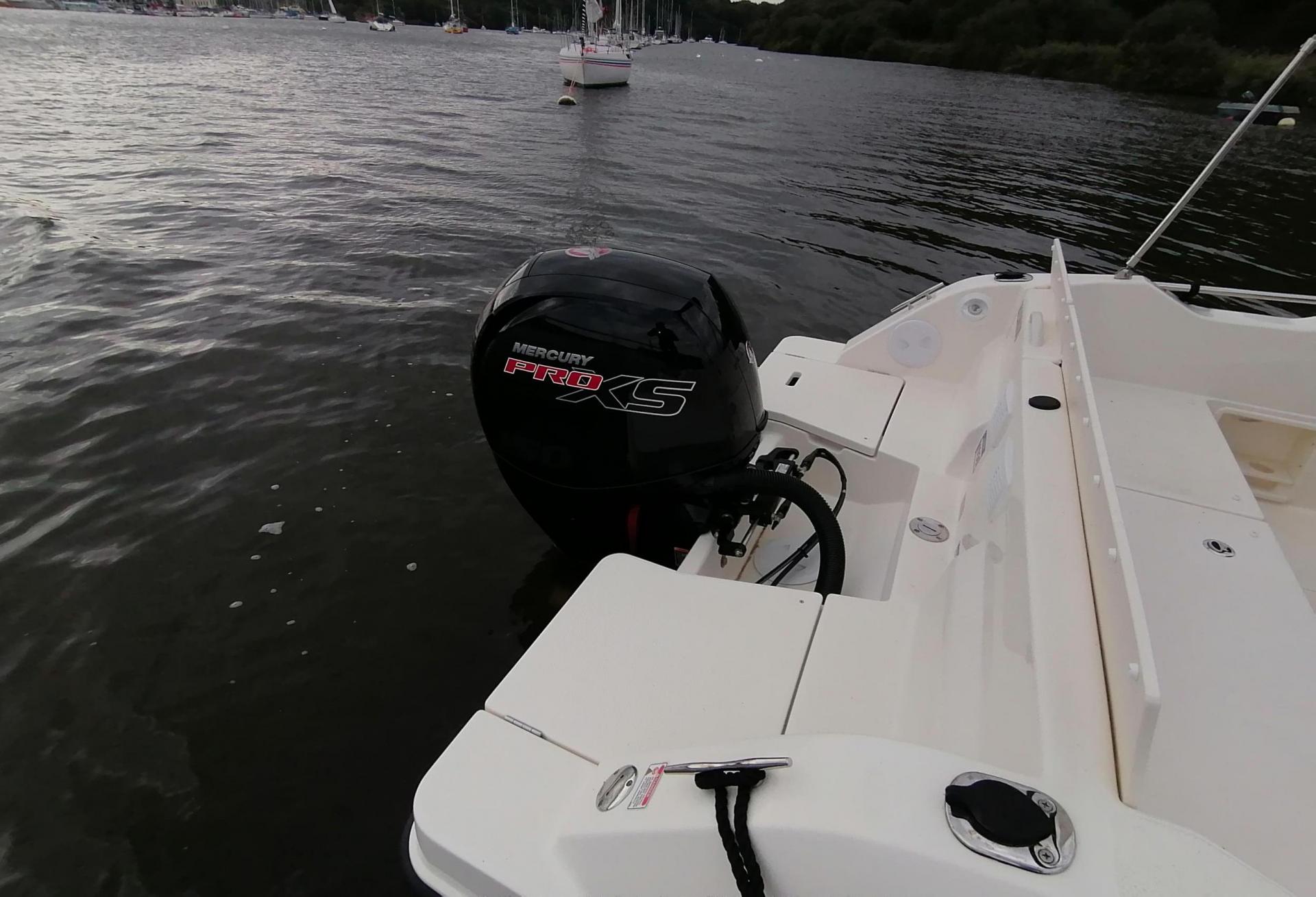 Bateau moteur QUICKSILVER ACTIV 605 OPEN 2021 exterieur 3