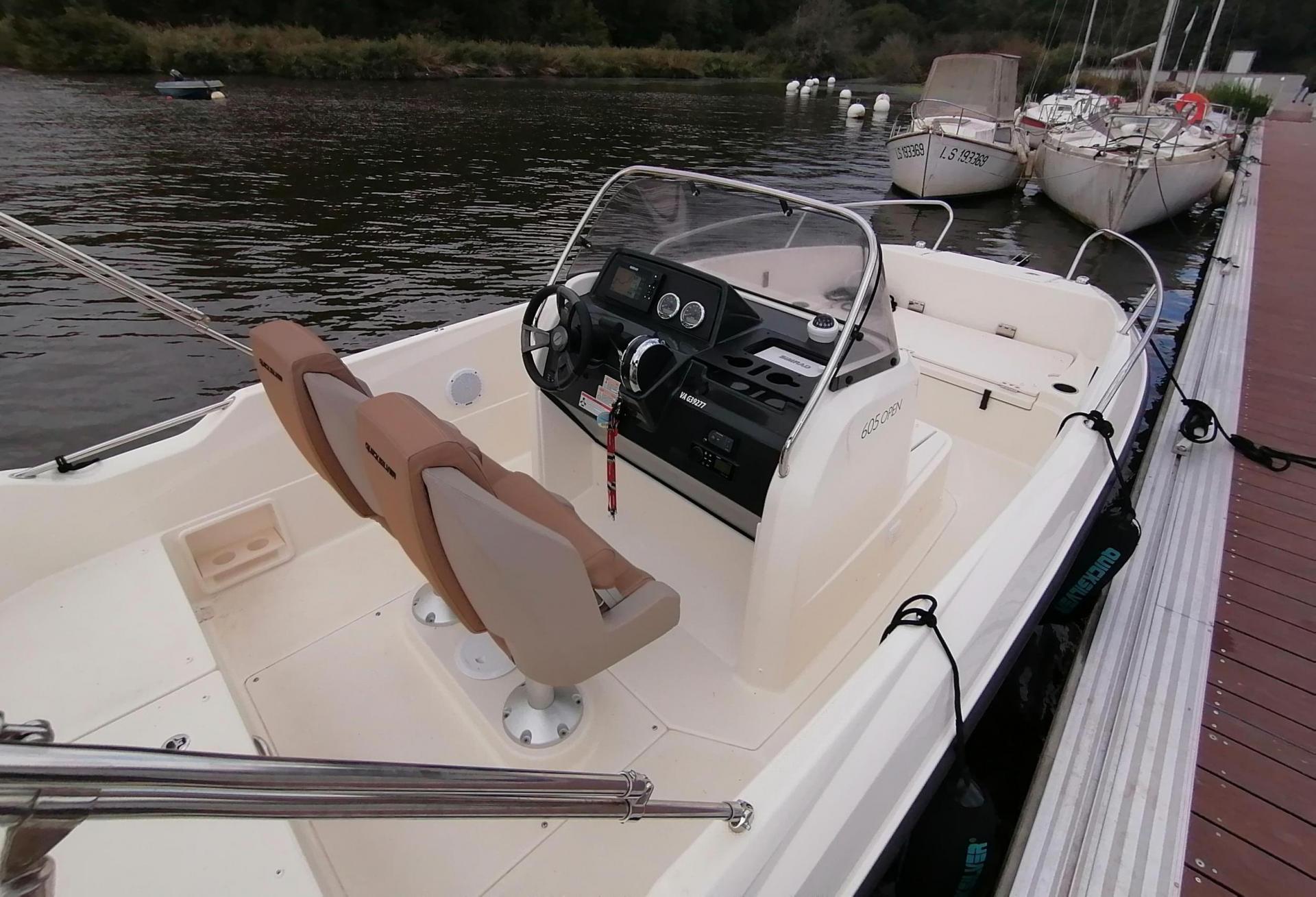 Bateau moteur QUICKSILVER ACTIV 605 OPEN 2021 exterieur 4