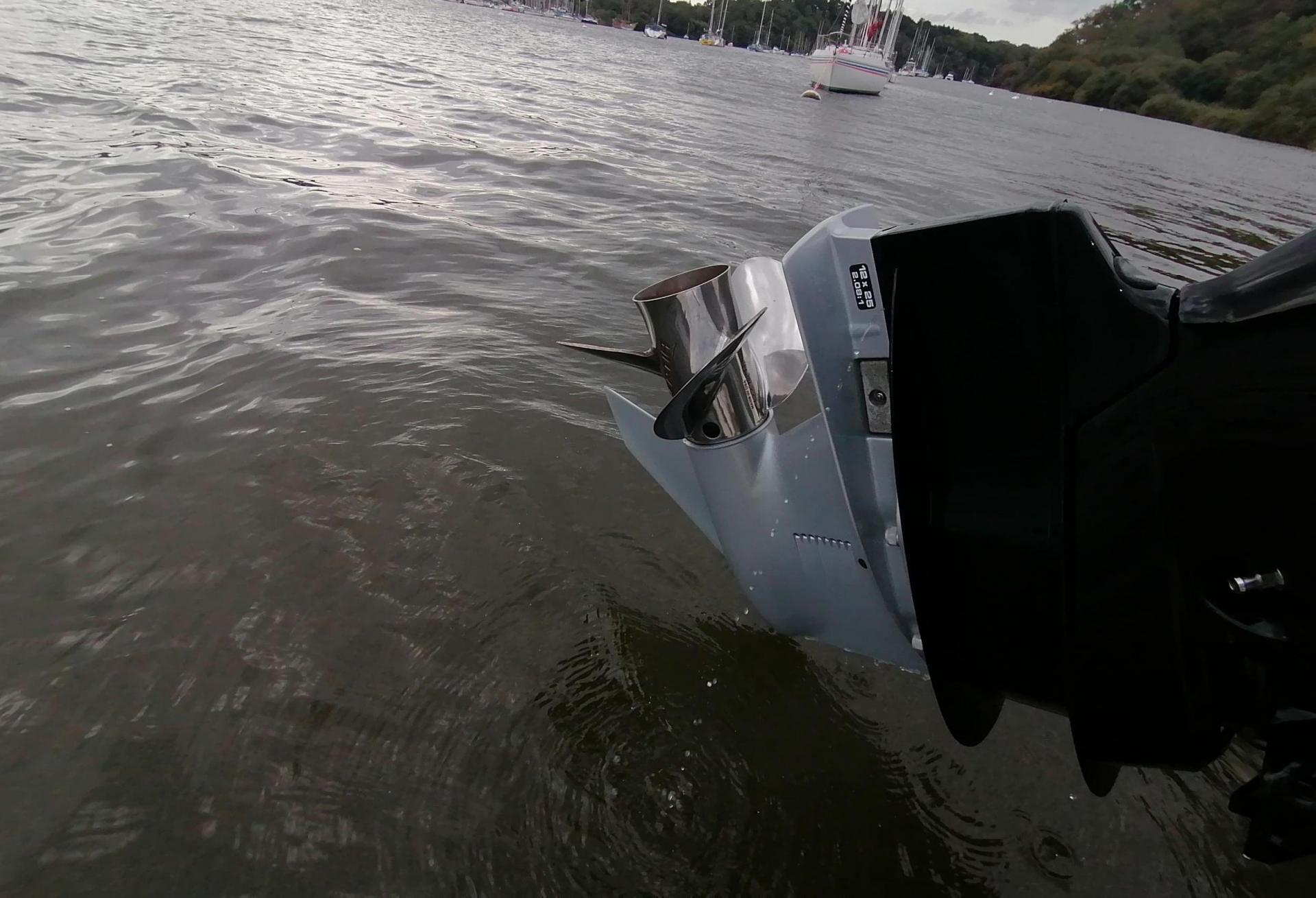 Bateau moteur QUICKSILVER ACTIV 605 OPEN 2021 exterieur 8