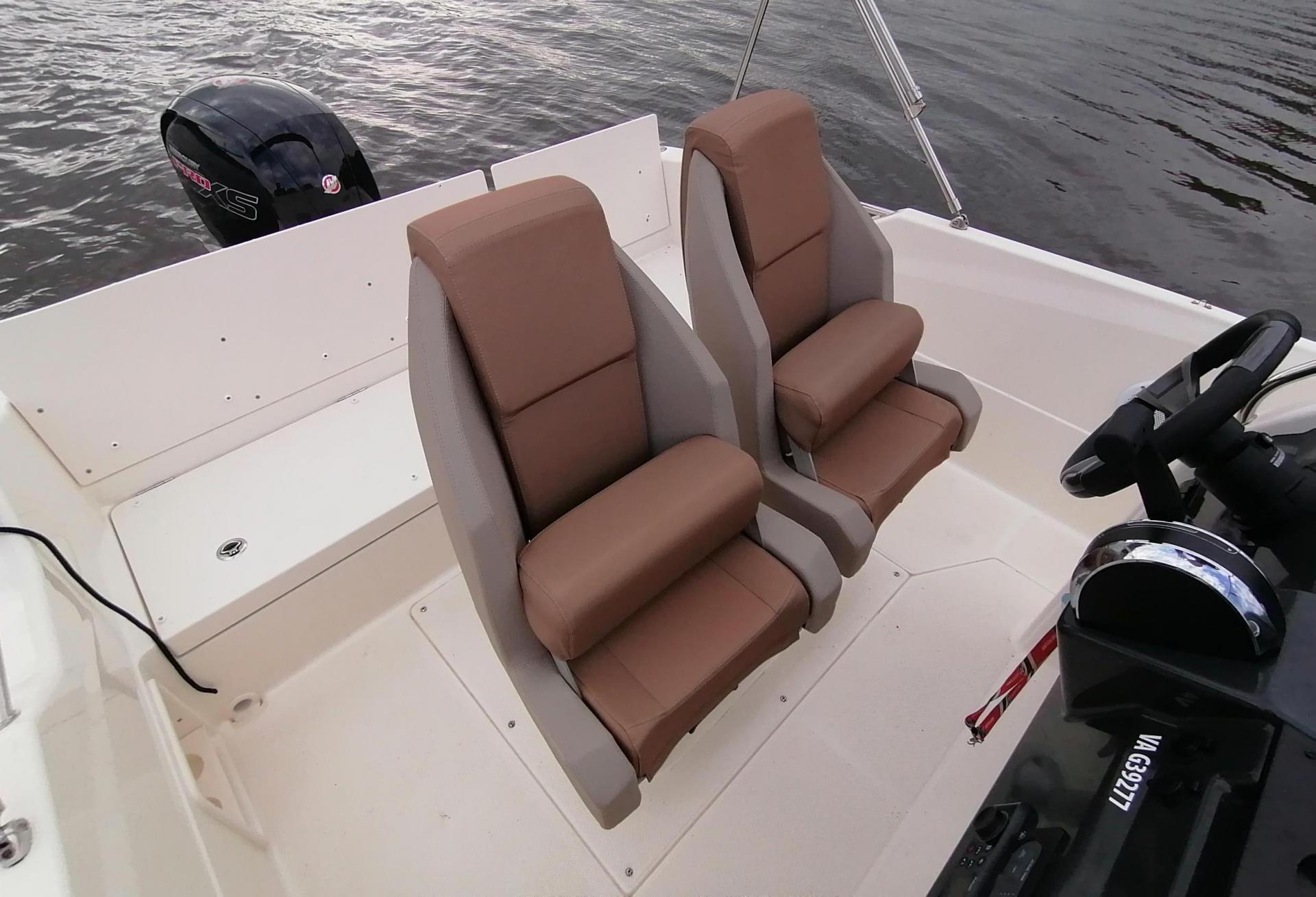 Bateau moteur QUICKSILVER ACTIV 605 OPEN 2021 exterieur 9