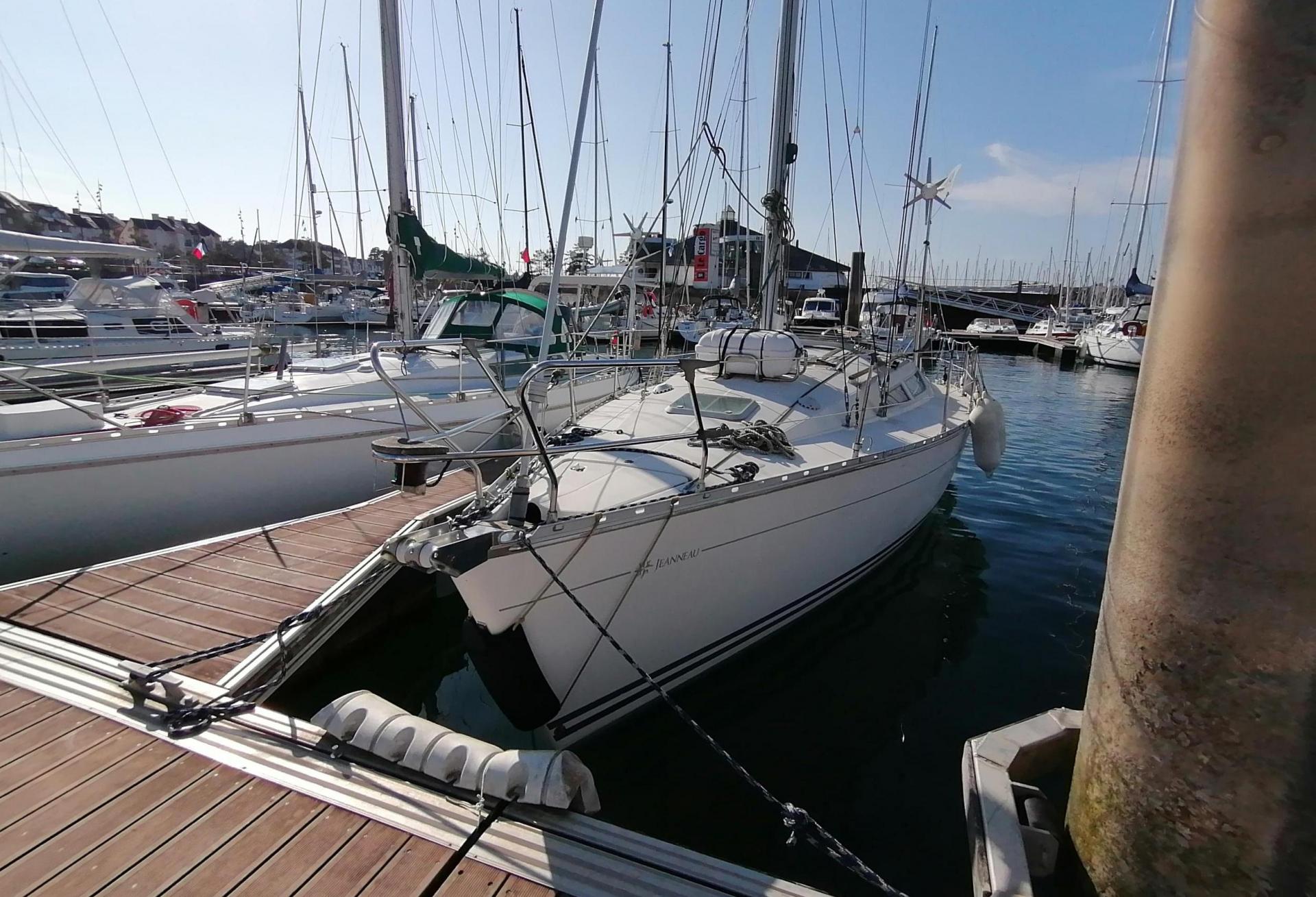 Voilier Jeanneau Sun Odyssey 33.1 1996 exterieur 4