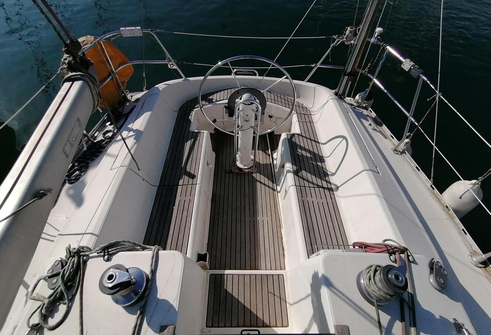 Voilier Jeanneau Sun Odyssey 33.1 1996 exterieur 8
