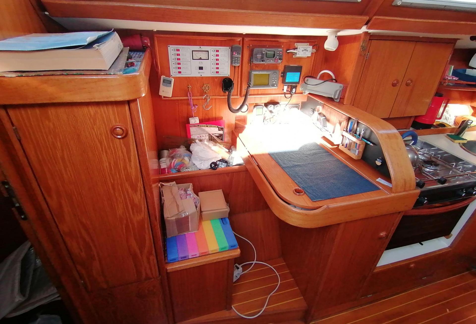 Voilier Jeanneau Sun Odyssey 33.1 1996 interieur 2