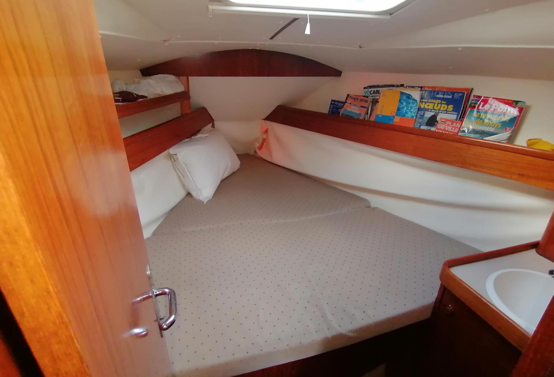 Voilier Jeanneau Sun Odyssey 33.1 1996 interieur 16