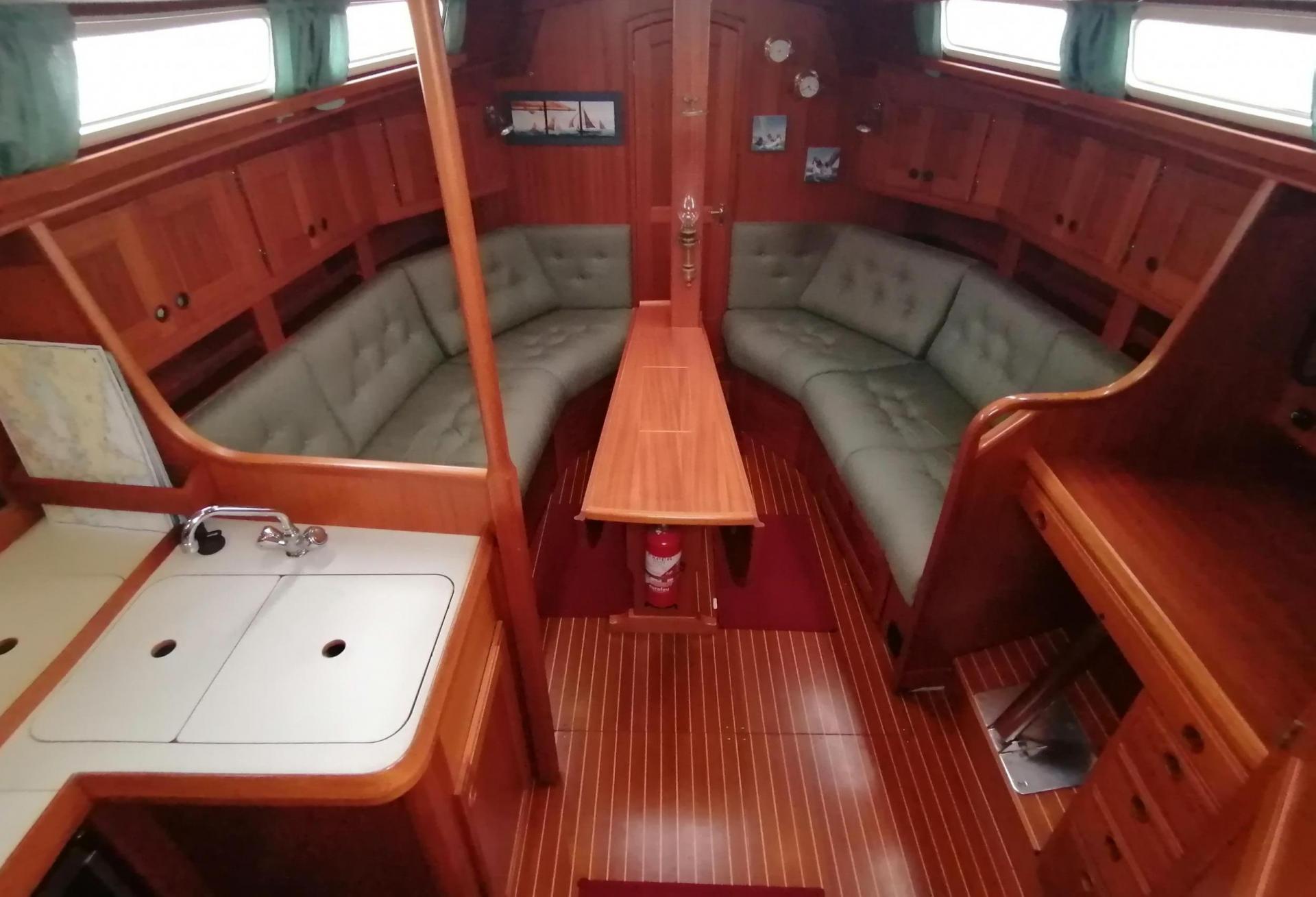 Voilier NAJAD 361 1998 interieur 1