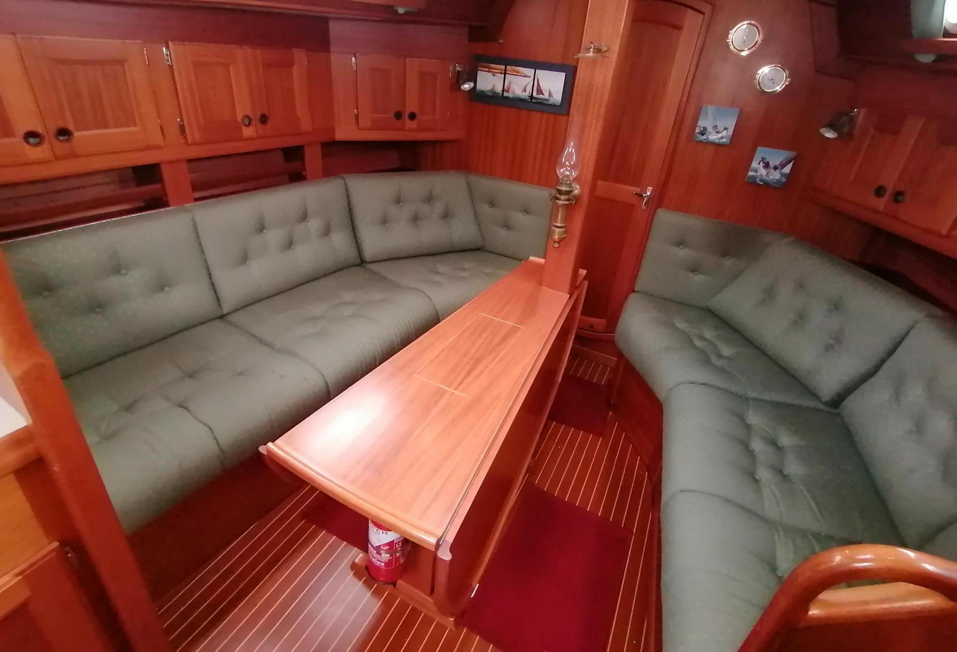 Voilier NAJAD 361 1998 interieur 2