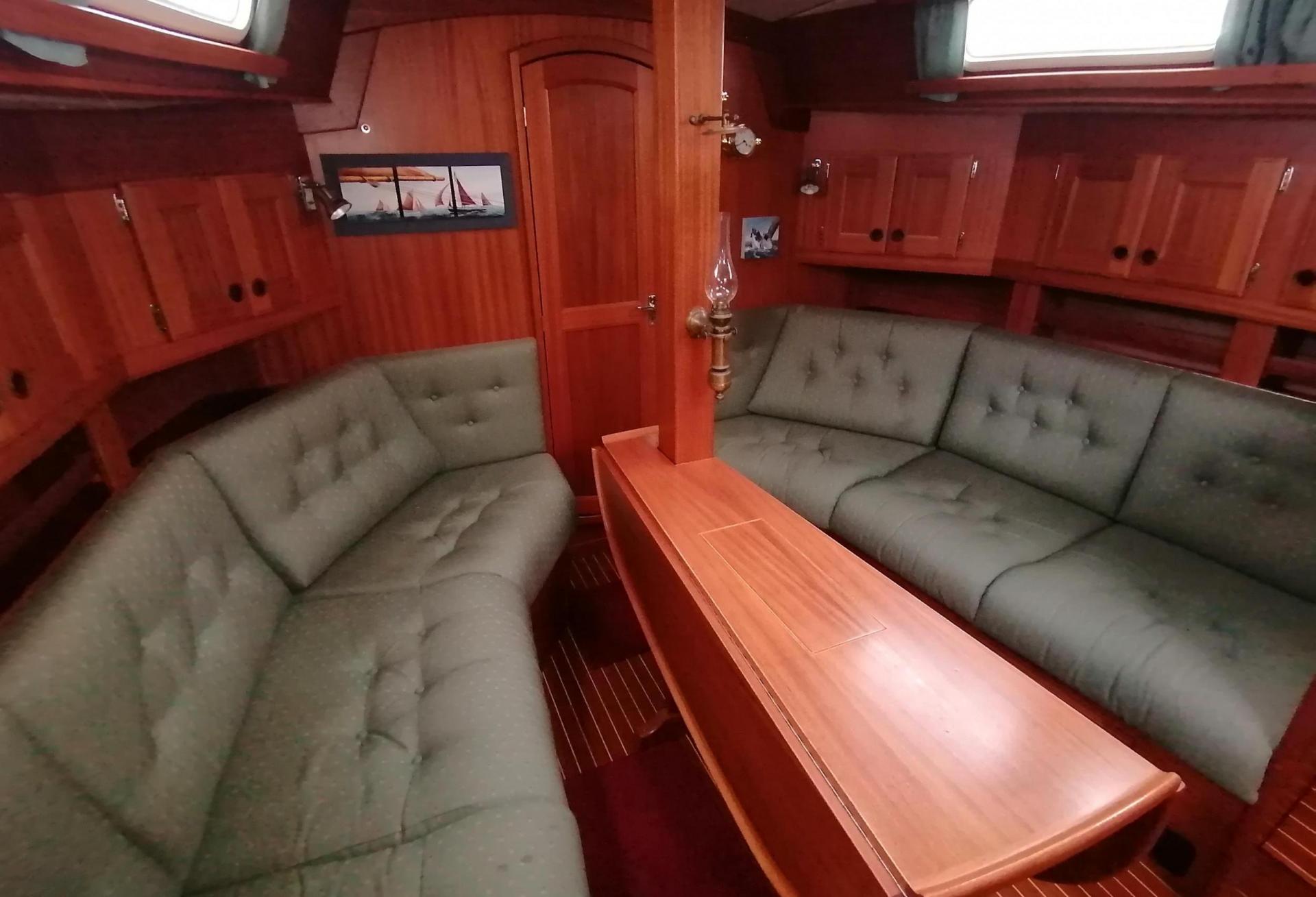 Voilier NAJAD 361 1998 interieur 3
