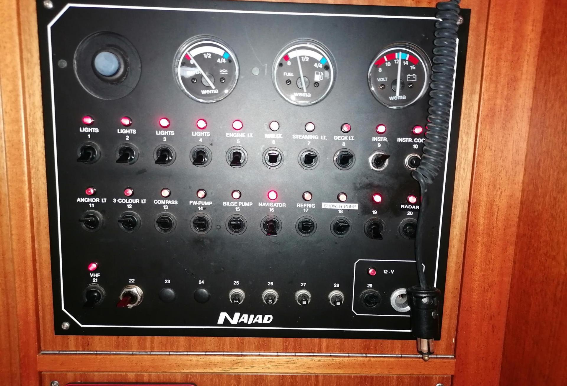 Voilier NAJAD 361 1998 interieur 5