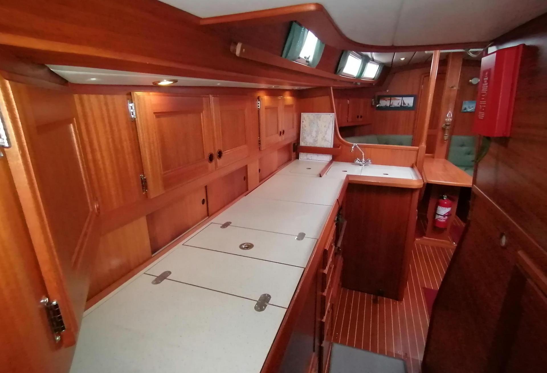 Voilier NAJAD 361 1998 interieur 9