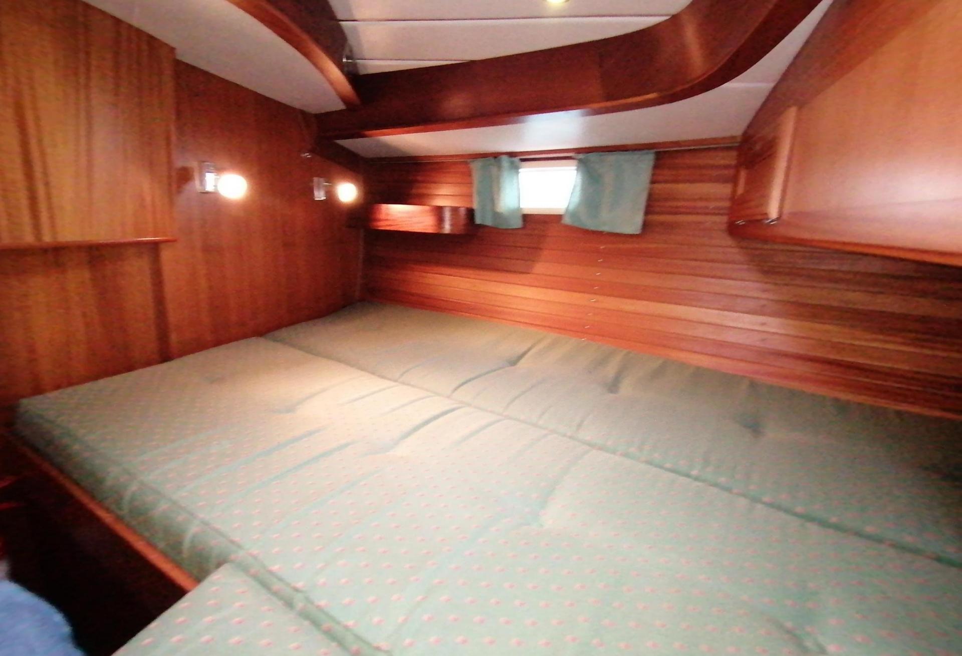 Voilier NAJAD 361 1998 interieur 21