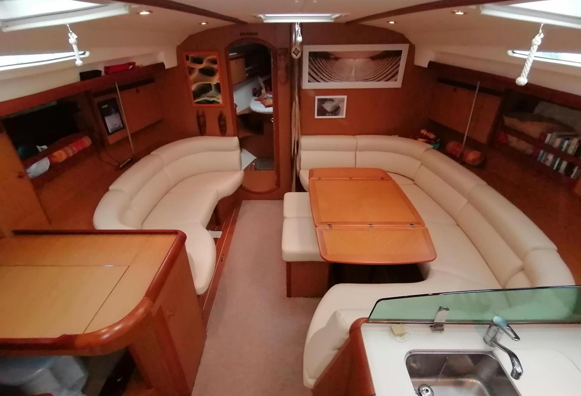 Voilier Jeanneau Sun Odyssey 45 2008 interieur 2