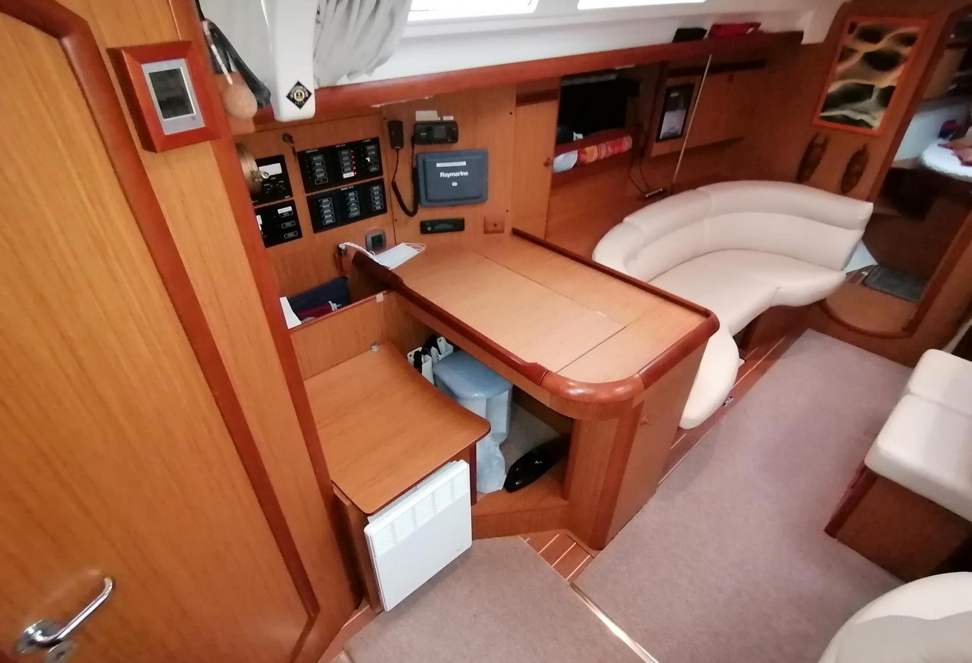 Voilier Jeanneau Sun Odyssey 45 2008 interieur 3