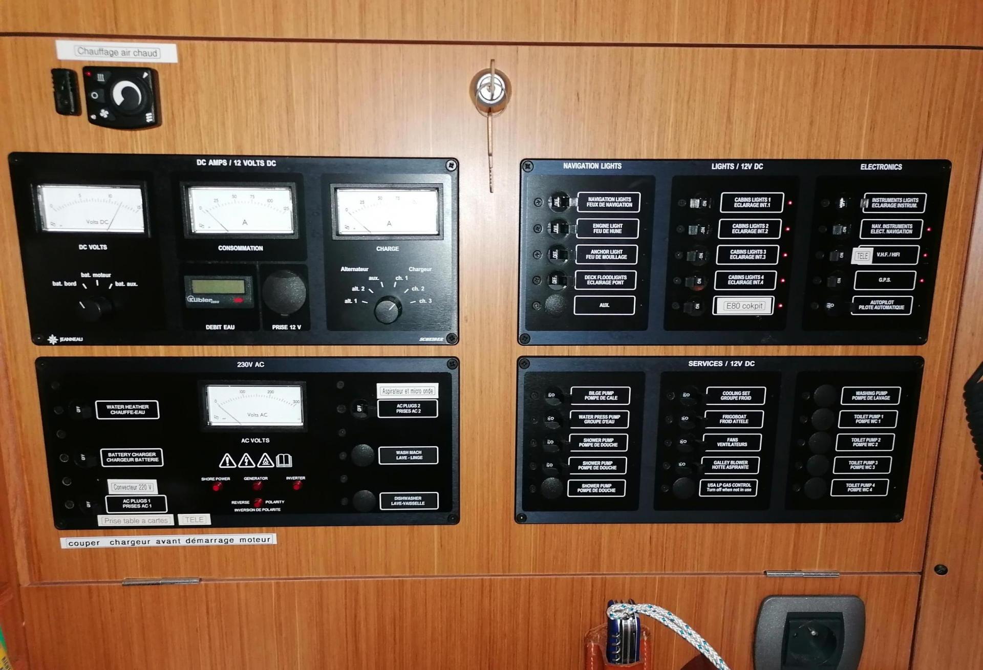 Voilier Jeanneau Sun Odyssey 45 2008 interieur 13