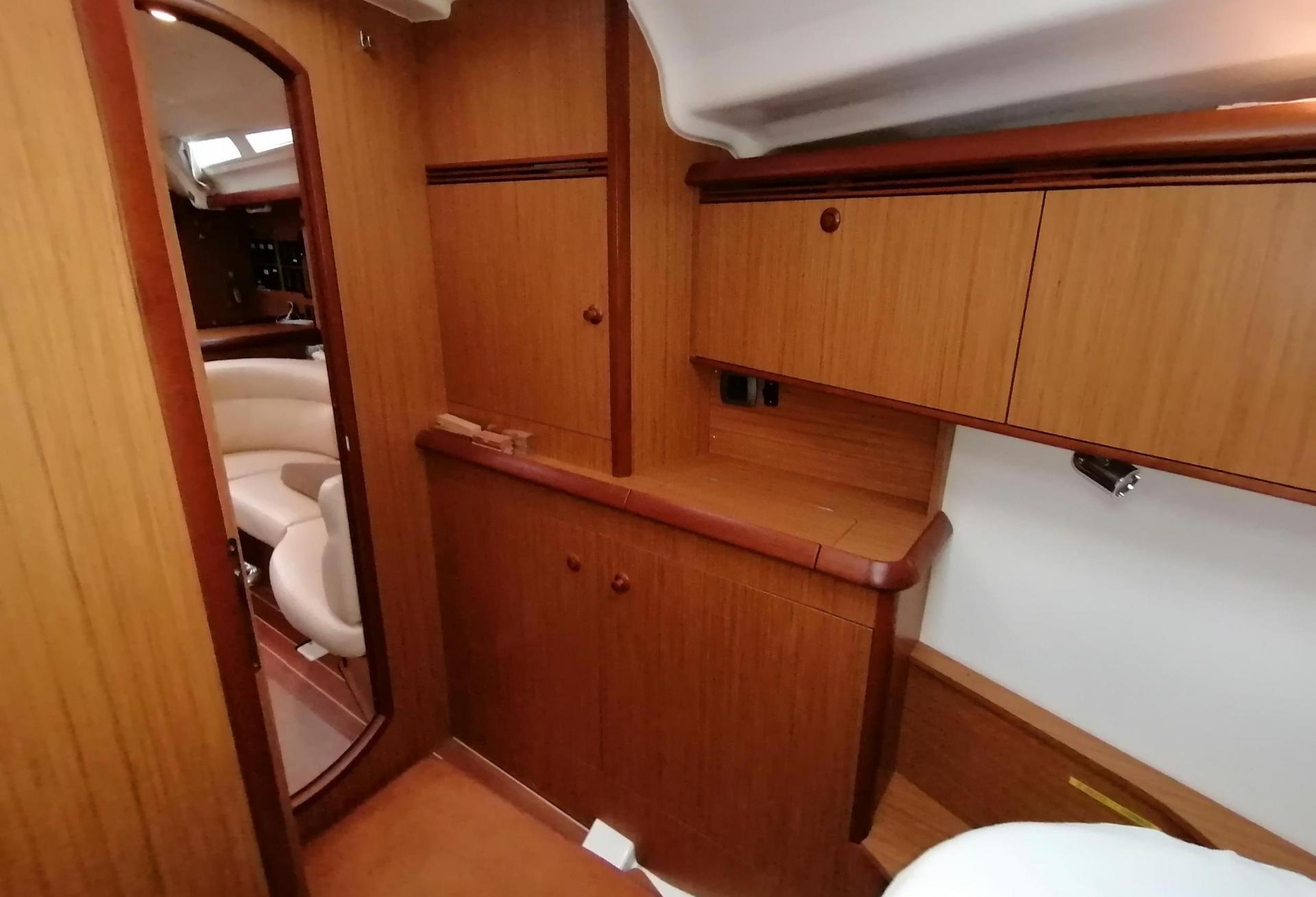 Voilier Jeanneau Sun Odyssey 45 2008 interieur 20
