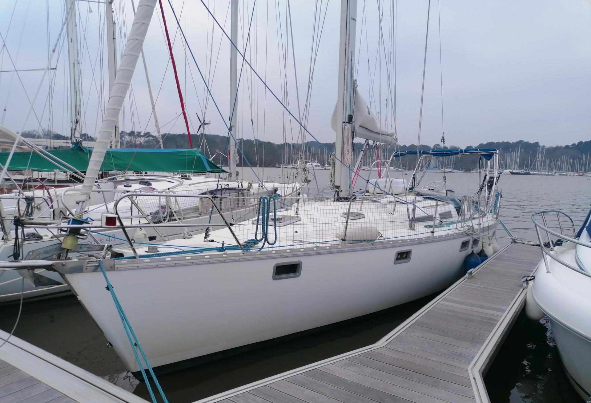 Voilier Jeanneau Sun Odyssey 44 1991 exterieur 1