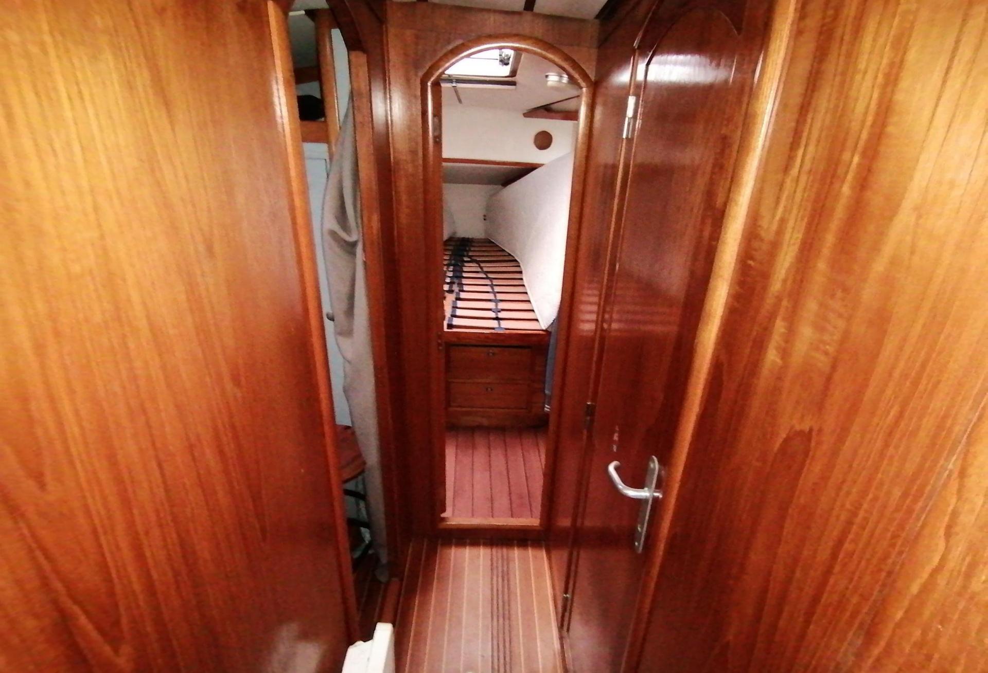 Voilier Jeanneau Sun Odyssey 44 1991 interieur 18