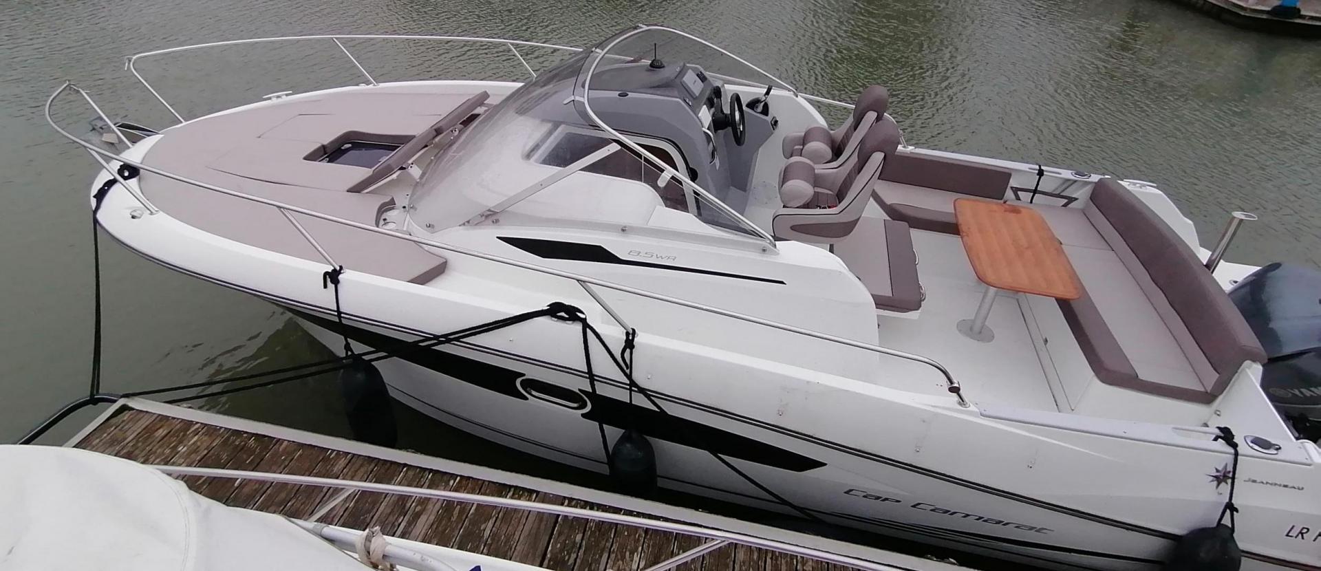 Bateau moteur CAP CAMARAT 8.5 WA 2016 3