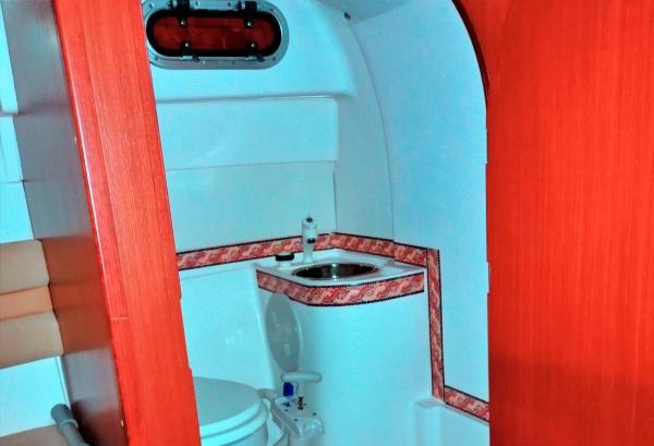Bateau moteur Drago 22 2013 interieur 5