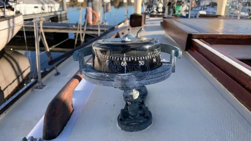 Voilier LECOMTE YACHTS MEDALIST 33 MK2 1966 exterieur 7