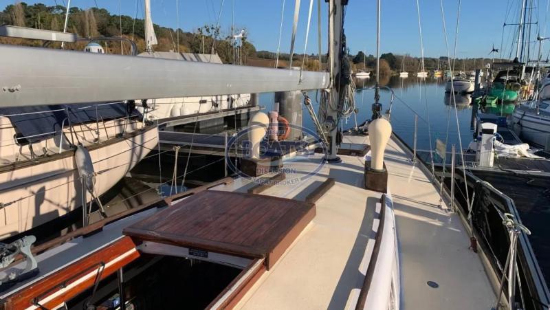 Voilier LECOMTE YACHTS MEDALIST 33 MK2 1966 exterieur 9