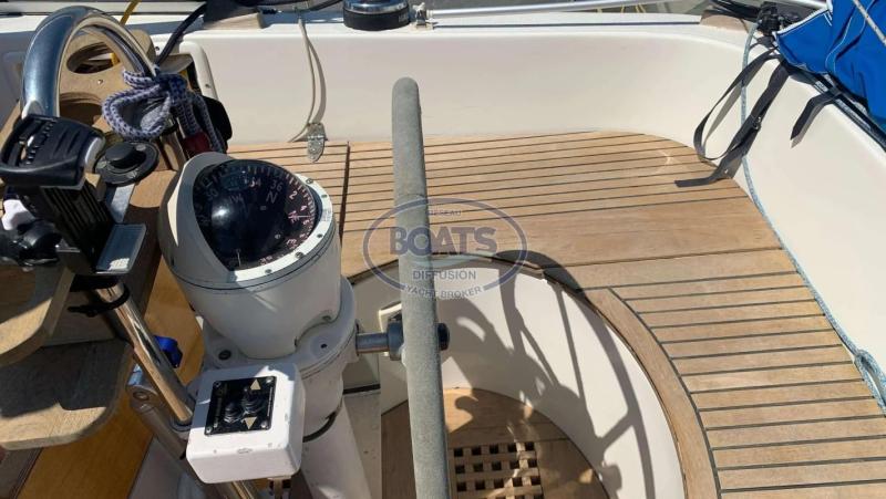 Voilier Hallberg-Rassy 352 1981 exterieur 13