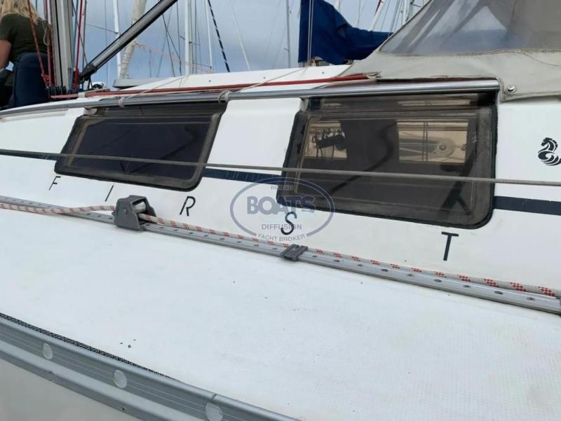 Voilier Beneteau First 32.5 1990 exterieur 6