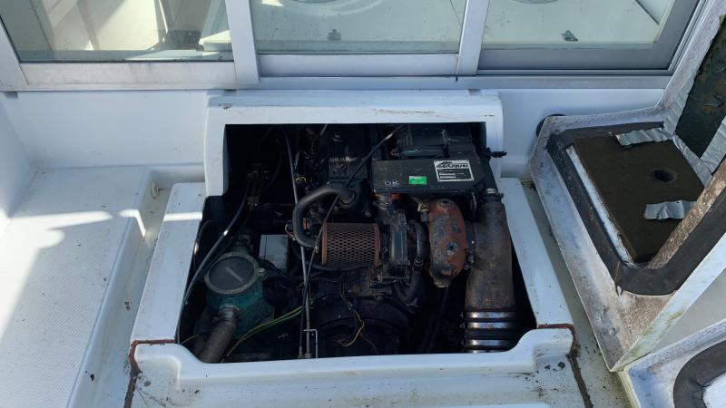 Bateau moteur Jeanneau Merry Fisher 700 1996 exterieur 16