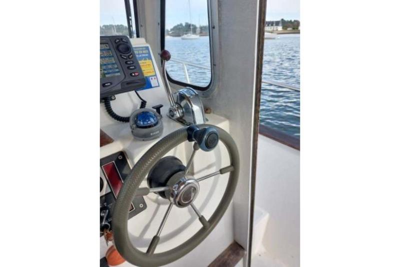 Bateau moteur Rhea RHEA 650 2000 exterieur 7