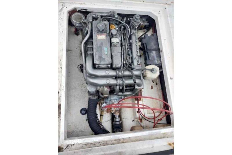 Bateau moteur Rhea RHEA 650 2000 exterieur 8