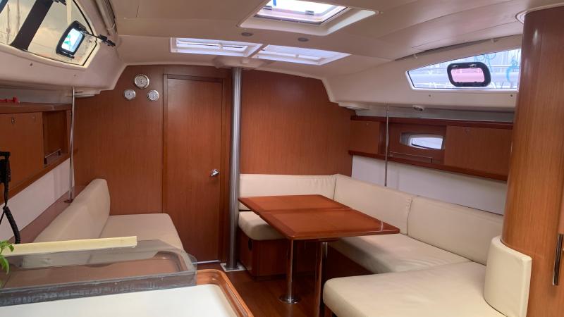 Voilier Beneteau Oceanis 40 2009 exterieur 22